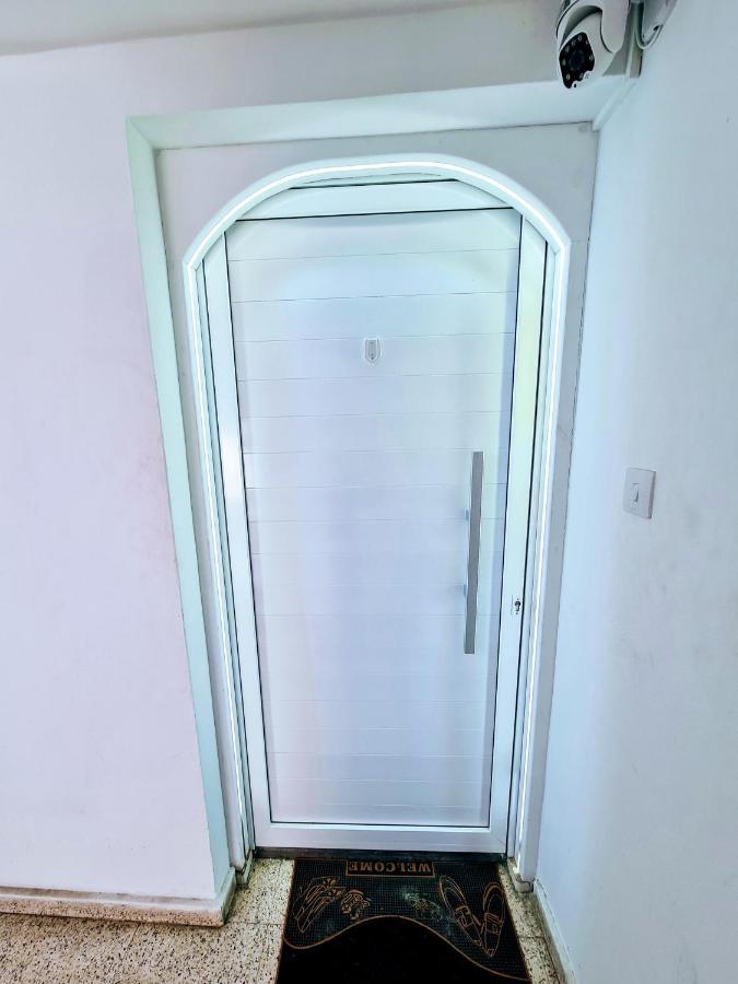 Hidden Lights Deluxe Apartment Ajía Nápa Kültér fotó
