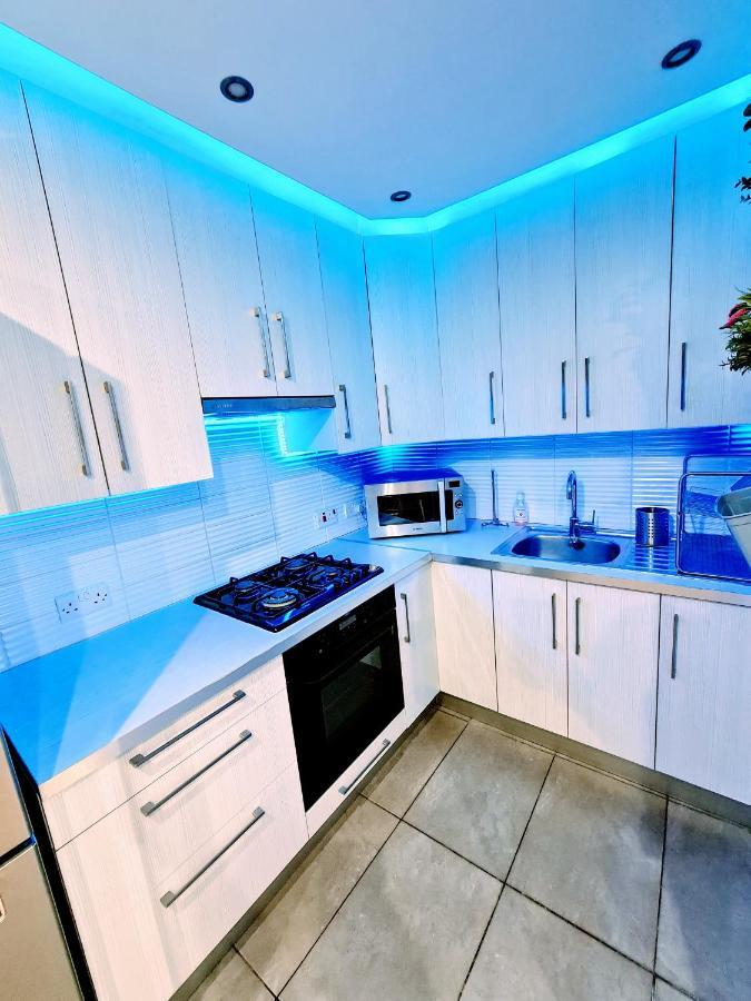 Hidden Lights Deluxe Apartment Ajía Nápa Kültér fotó